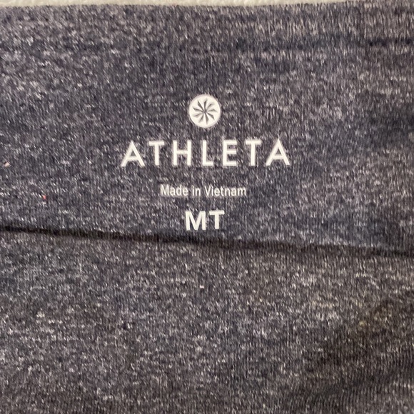 Athleta woman’s workout pants size MT - Picture 2 of 2
